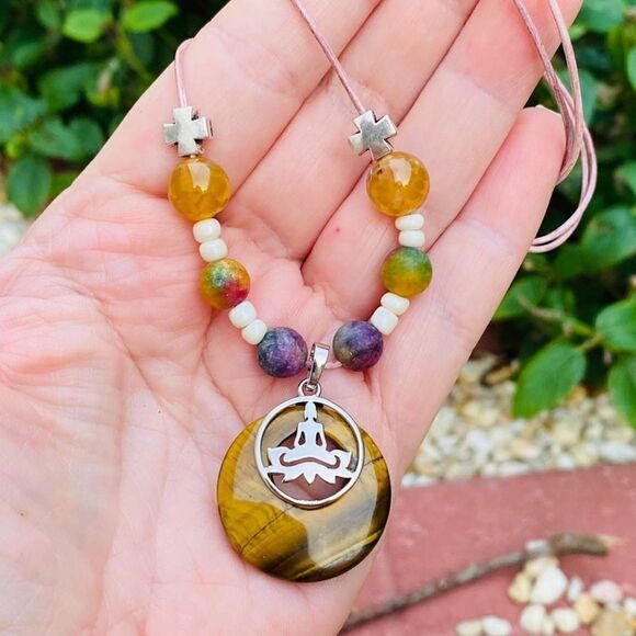 Tigers Eye Yoga Gemstone Leather Adjustable Necklace - Picture 3 of 5